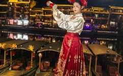 国产一卡2卡3卡4卡孕妇网站